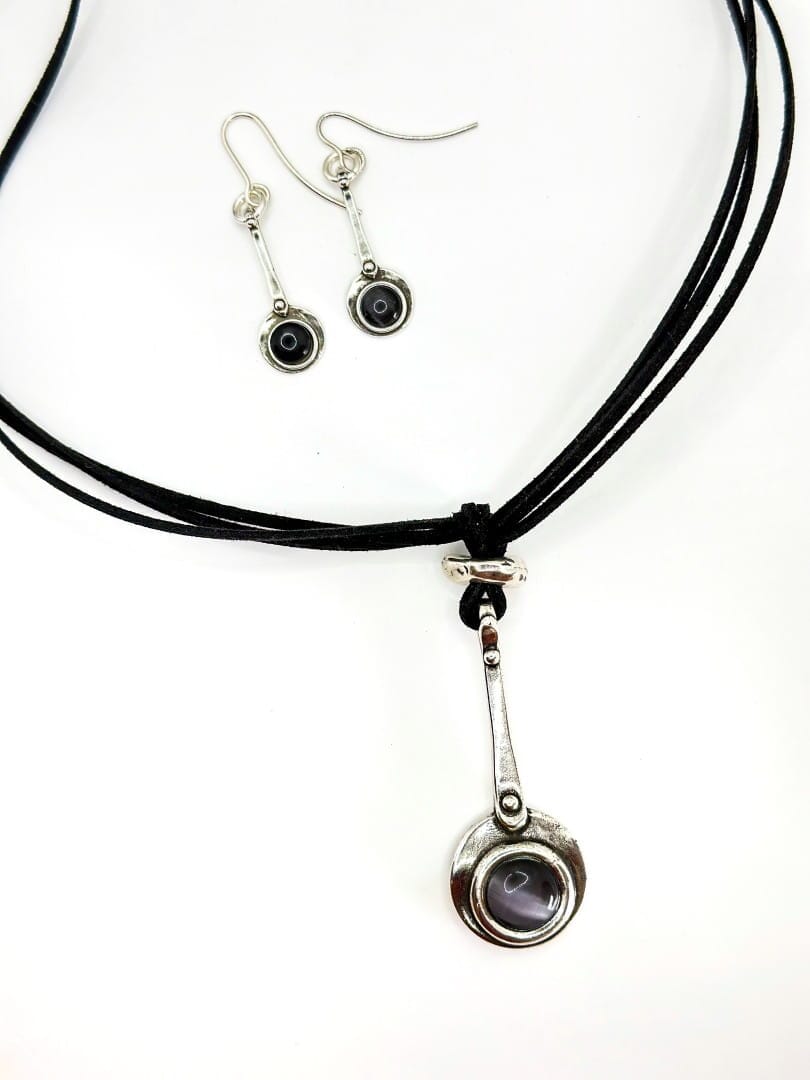 Halskette mit Anhänger und österreichischem Kristall schwarz - ZARA Halsketten KOOMPLIMENTS