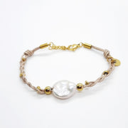 Armband aus Makrameefaden mit Wasserperle Armband KOOMPLIMENTS