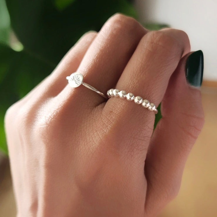 Ring 925er Silber mit Kugeln | Silberschmuck Schweiz | KOOMPLIMENTS