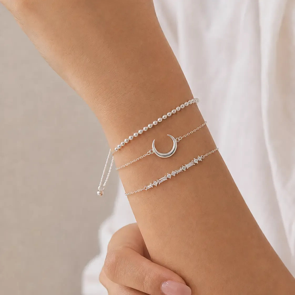 Feine Silberarmbänder für Damen