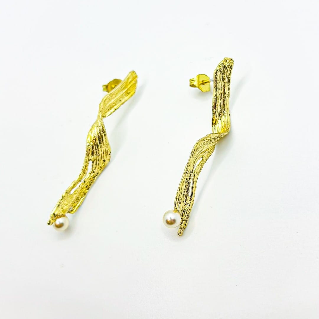 Gold Ohrringe mit Perle NOVEL Halsketten KOOMPLIMENTS