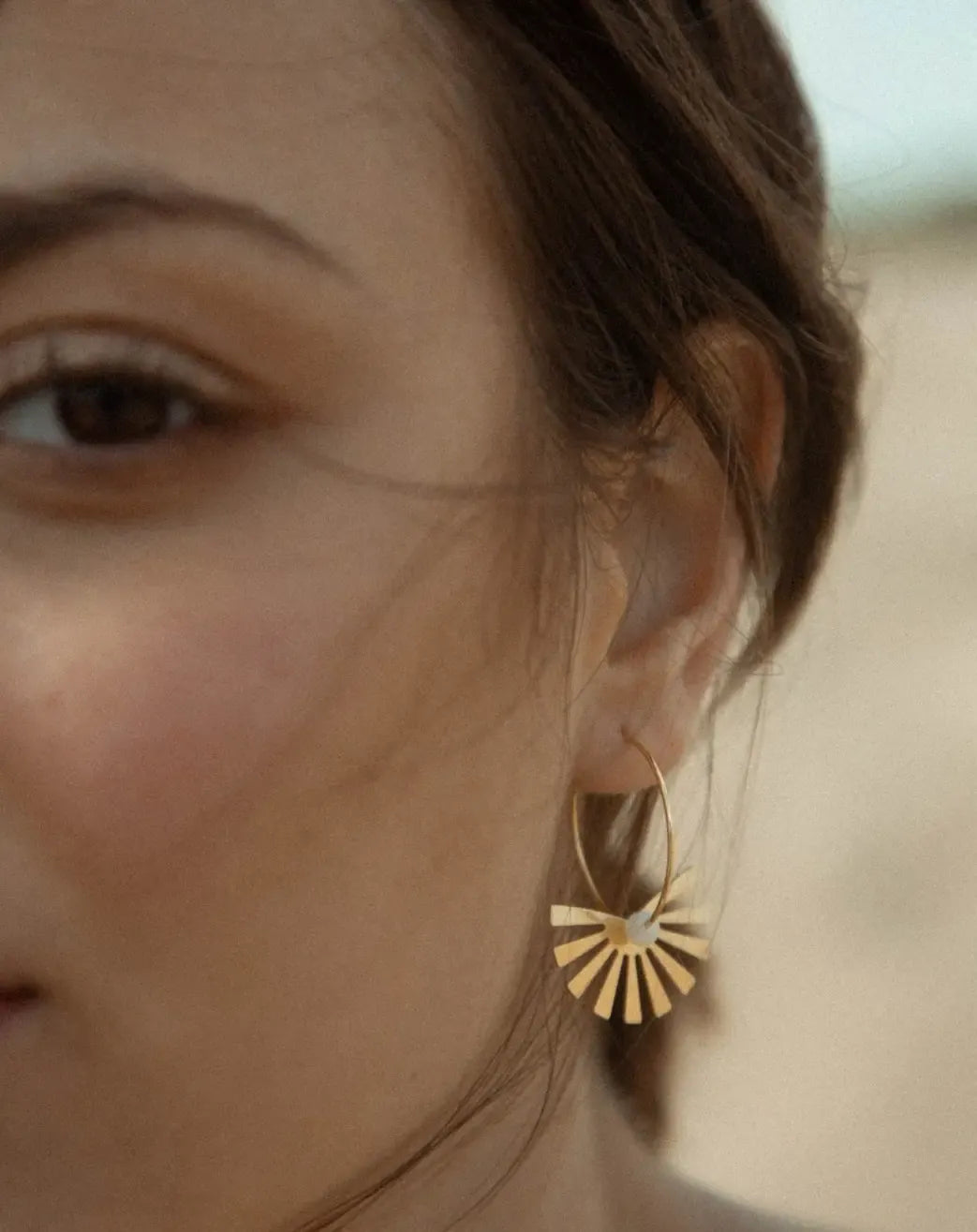 Gold Ohrringe Sonnenuntergang mit Perlmutt Ohrringe KOOMPLIMENTS