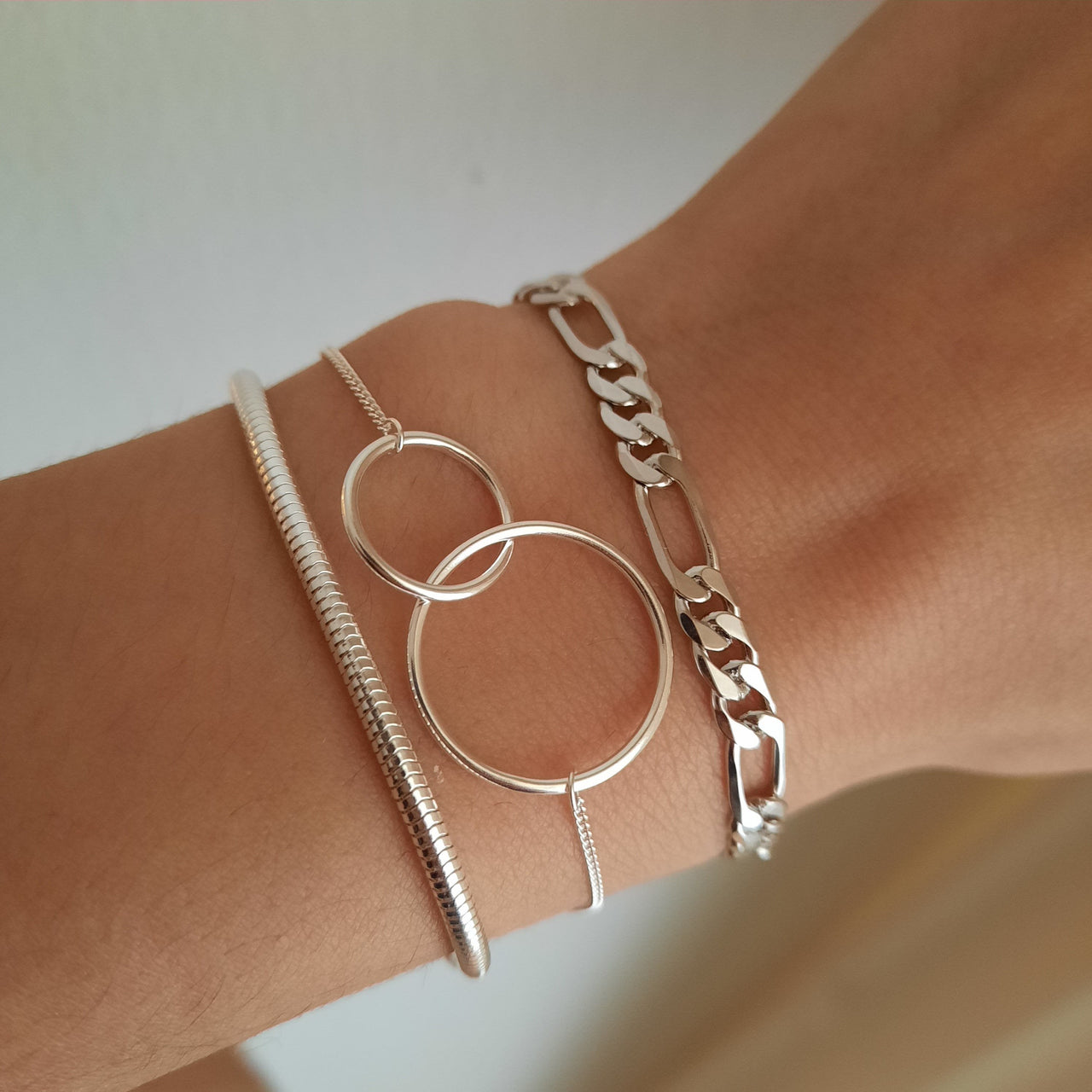 925 Sterlingsilber Armkette - Figaro Armband KOOMPLIMENTS
