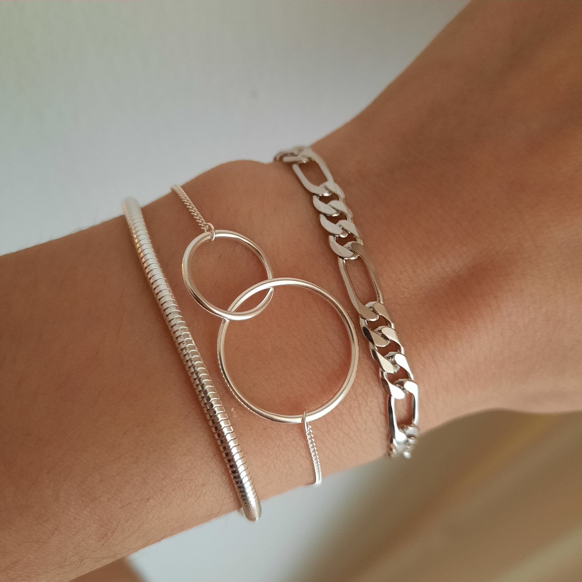 925 Sterlingsilber Armkette - Figaro Armband KOOMPLIMENTS