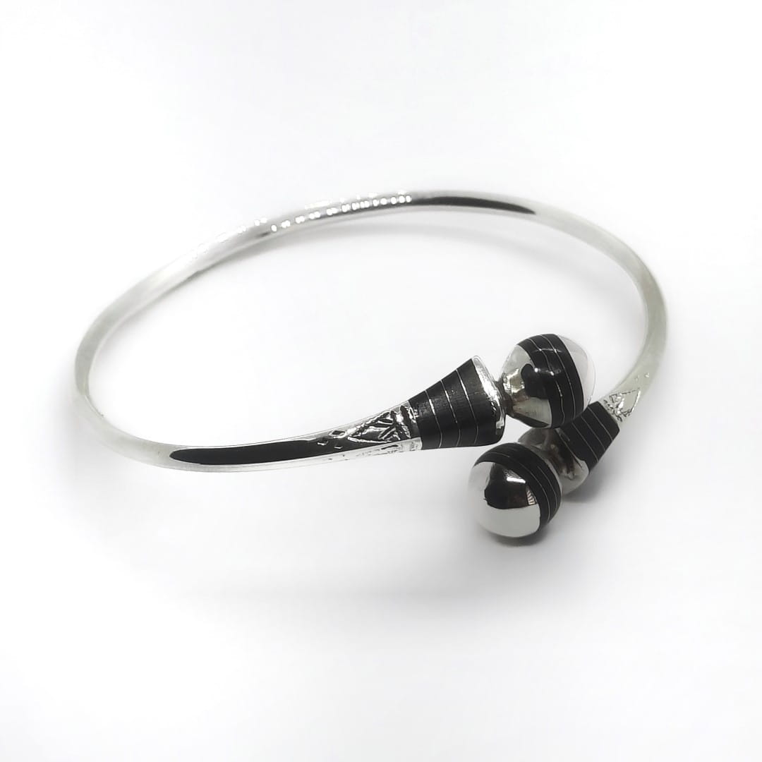 Afrikanischer Silber Armreif mit Tuareg Motiven Armband KOOMPLIMENTS