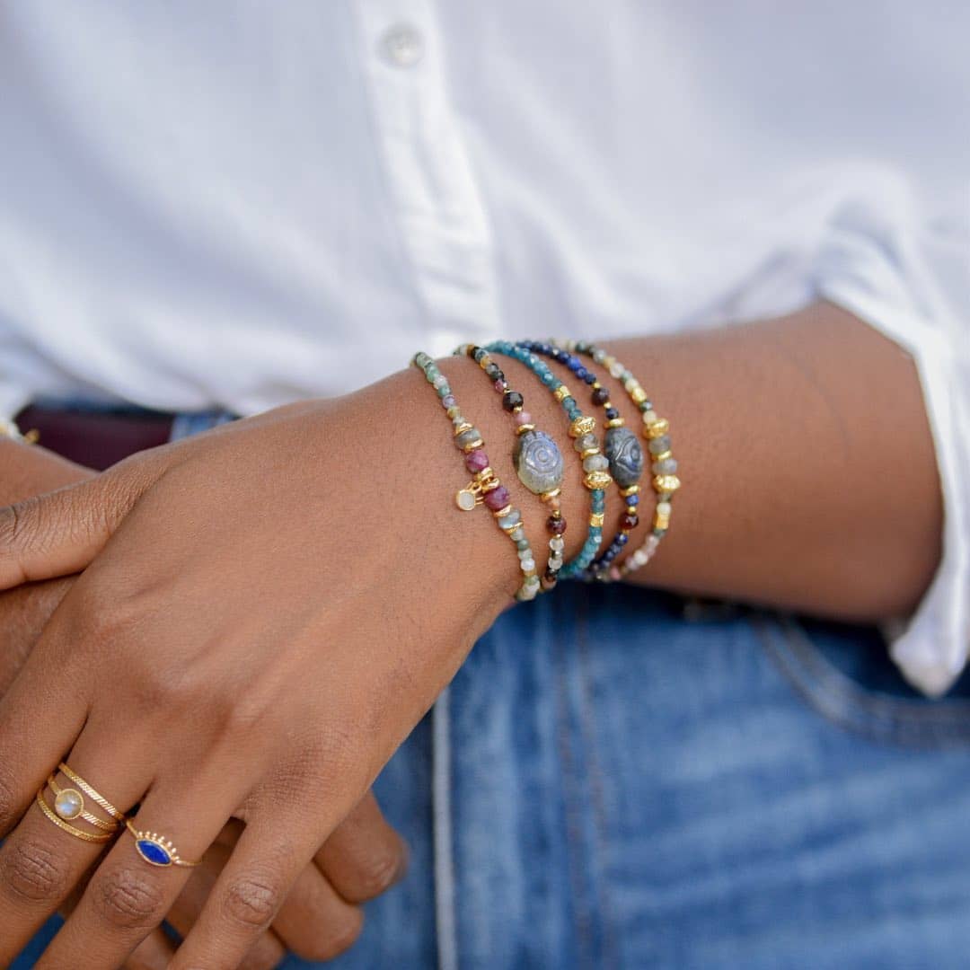 Armband aus amethyst und Tourmaline Perlen - CALI Armband KOOMPLIMENTS
