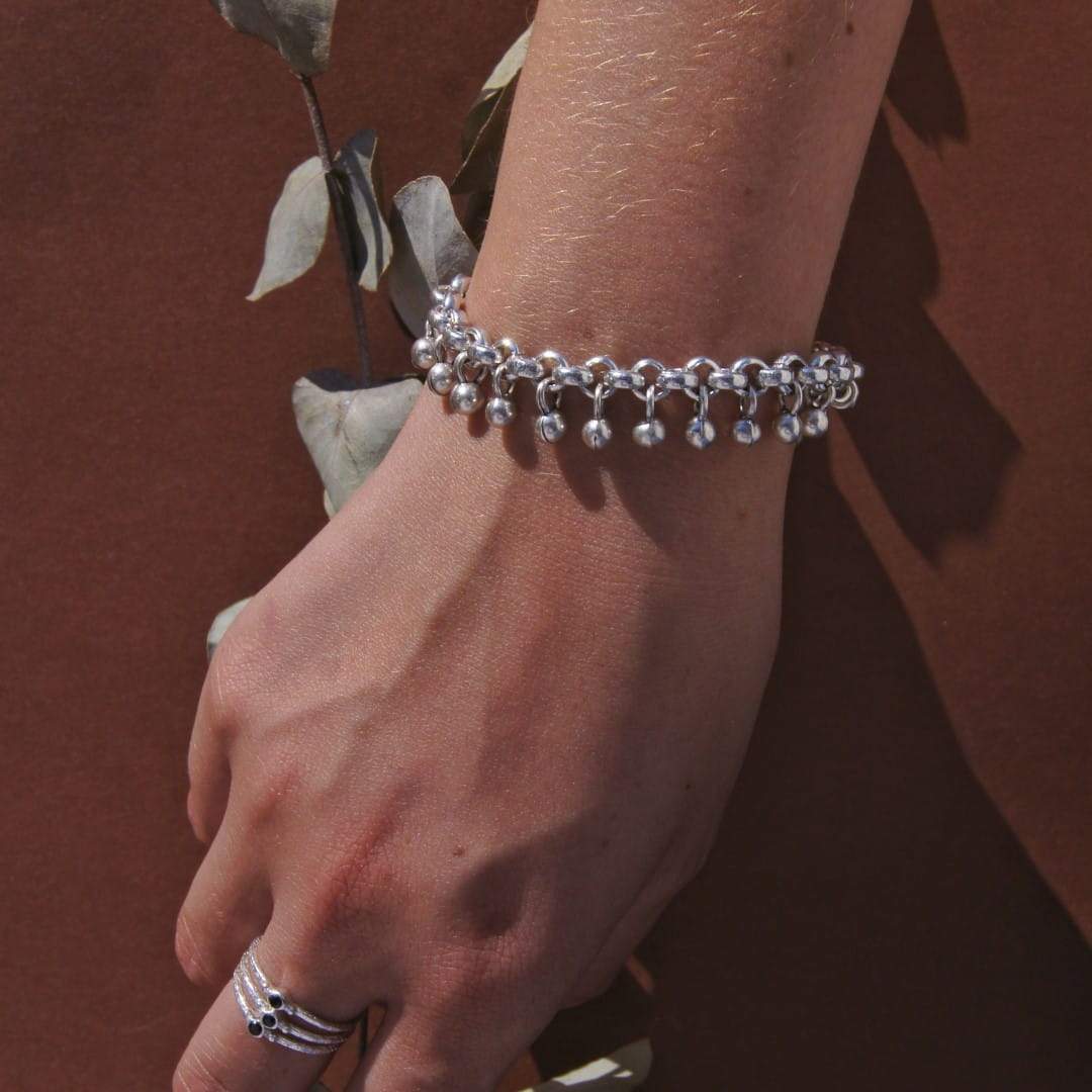 Armband mit Kugeln - Minerva Armband KOOMPLIMENTS