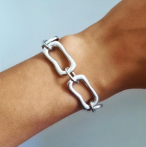 Armband mit rechteckigen Silbergliedern Armband KOOMPLIMENTS