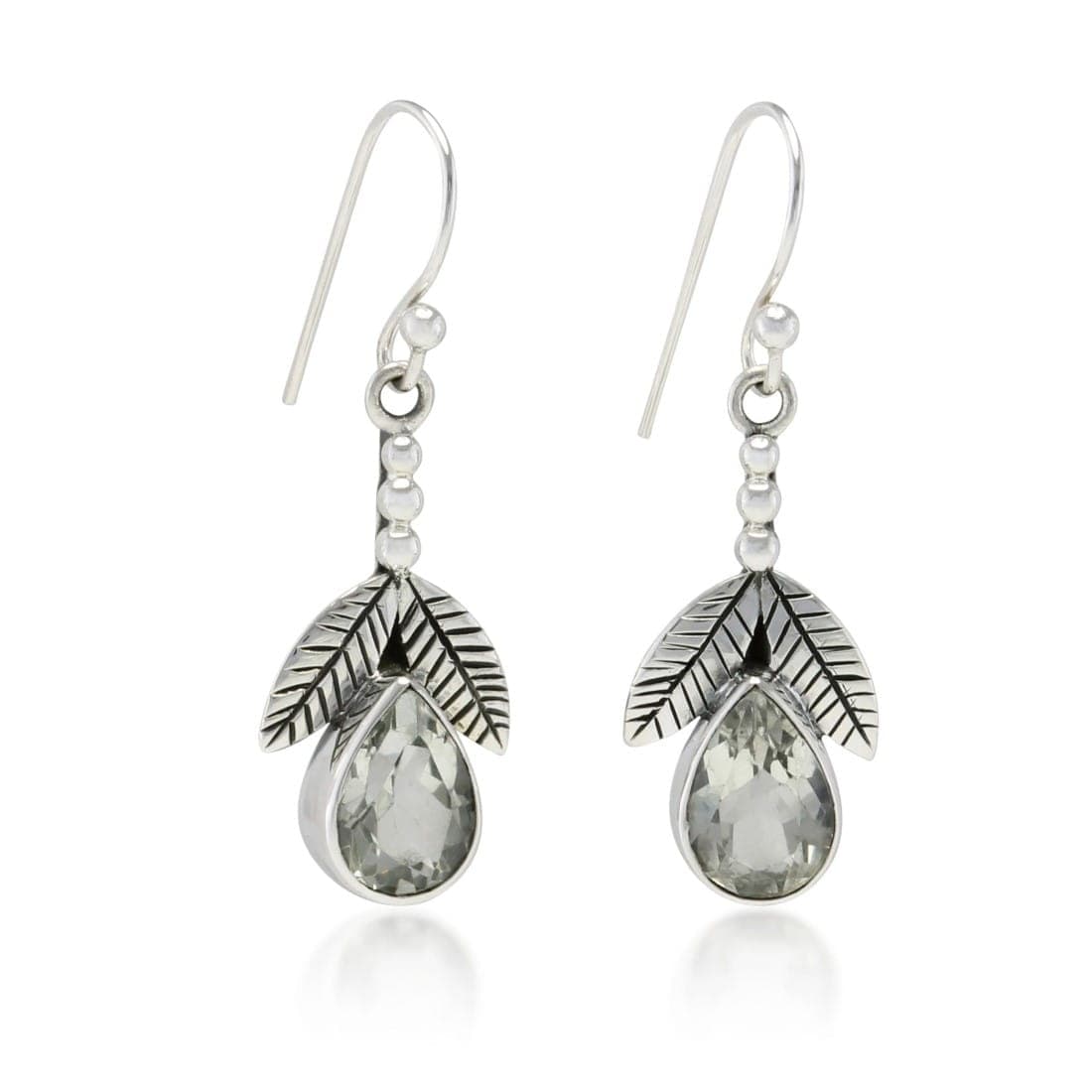Blattohrringe aus Sterlingsilber mit grünem Amethyst Ohrringe KOOMPLIMENTS