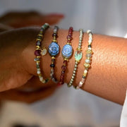 Blaues Perlenarmband mit Lapislazuli-Perlen - NAYANA Armband KOOMPLIMENTS 
