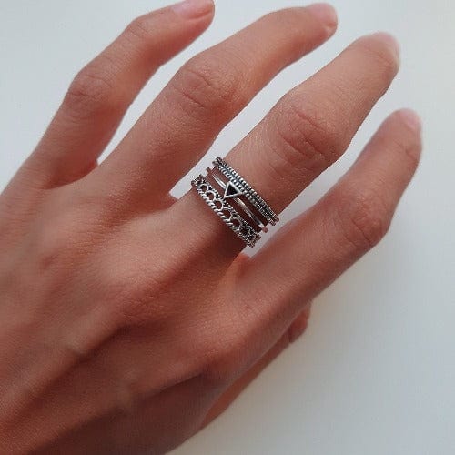 Boho Ring aus Silber mit Triangel Ringe KOOMPLIMENTS