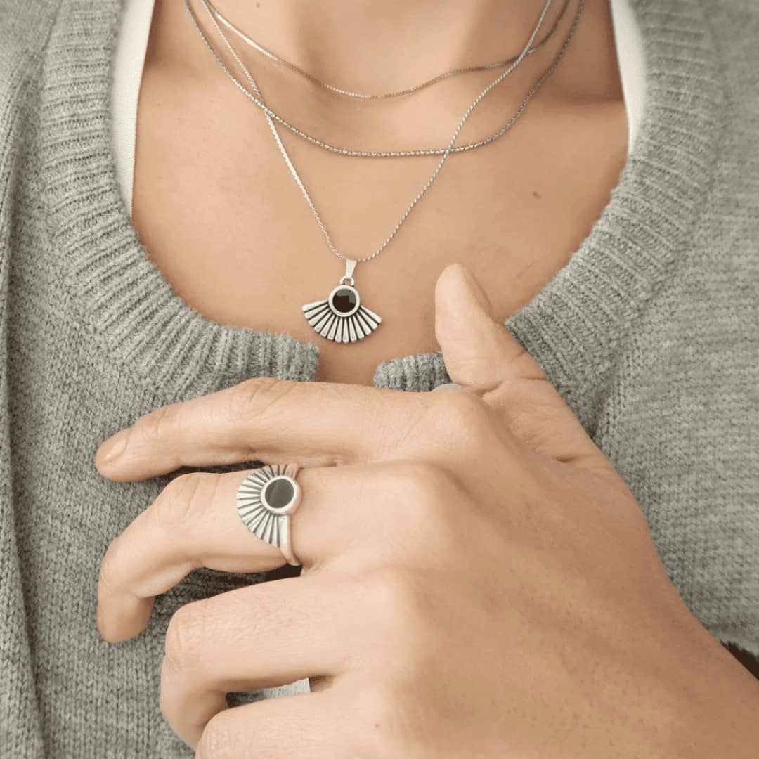 Boho Ring mit Sonnenstrahlen - Schwarz Ringe KOOMPLIMENTS