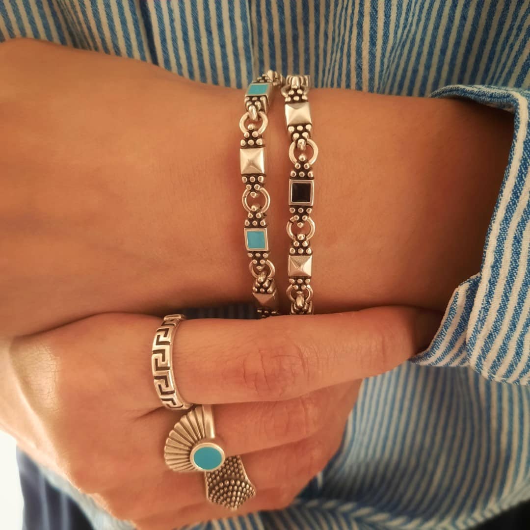 Boho Silber Armband mit schwarzen Quadraten Armband KOOMPLIMENTS