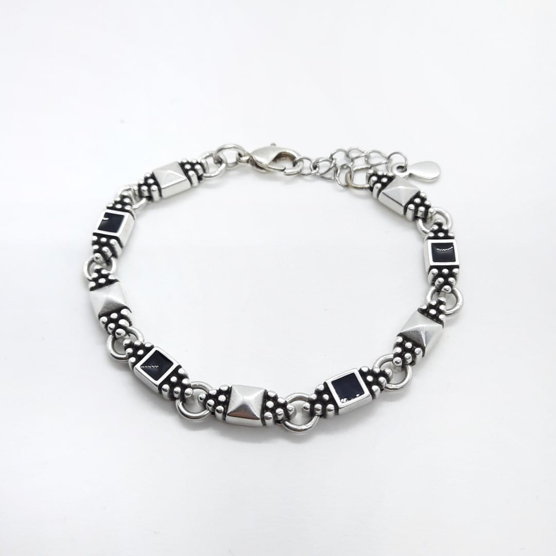 Boho Silber Armband mit schwarzen Quadraten Armband KOOMPLIMENTS