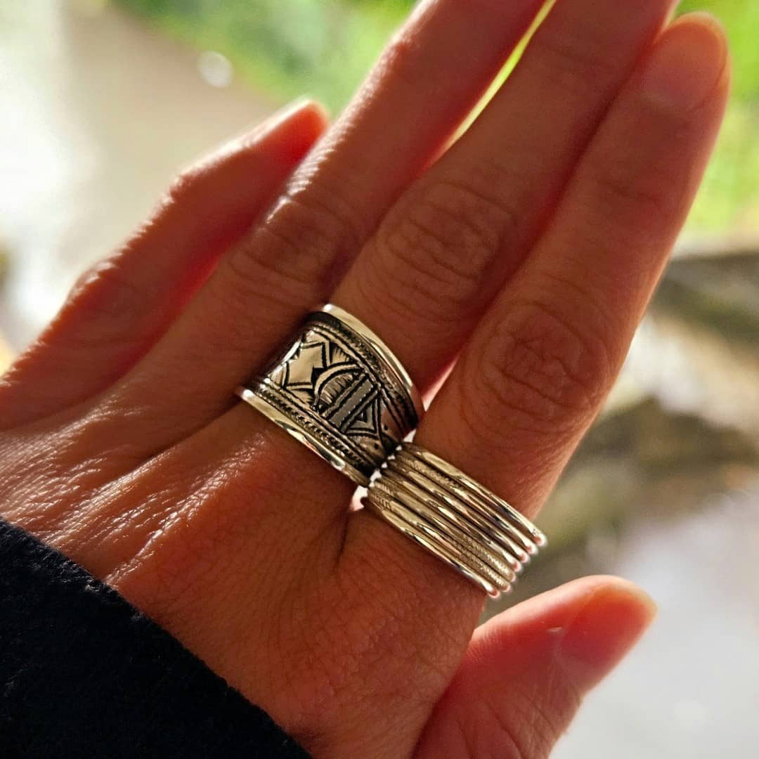 Silver band ring with ethnic design | Silver jewelry Tuareg