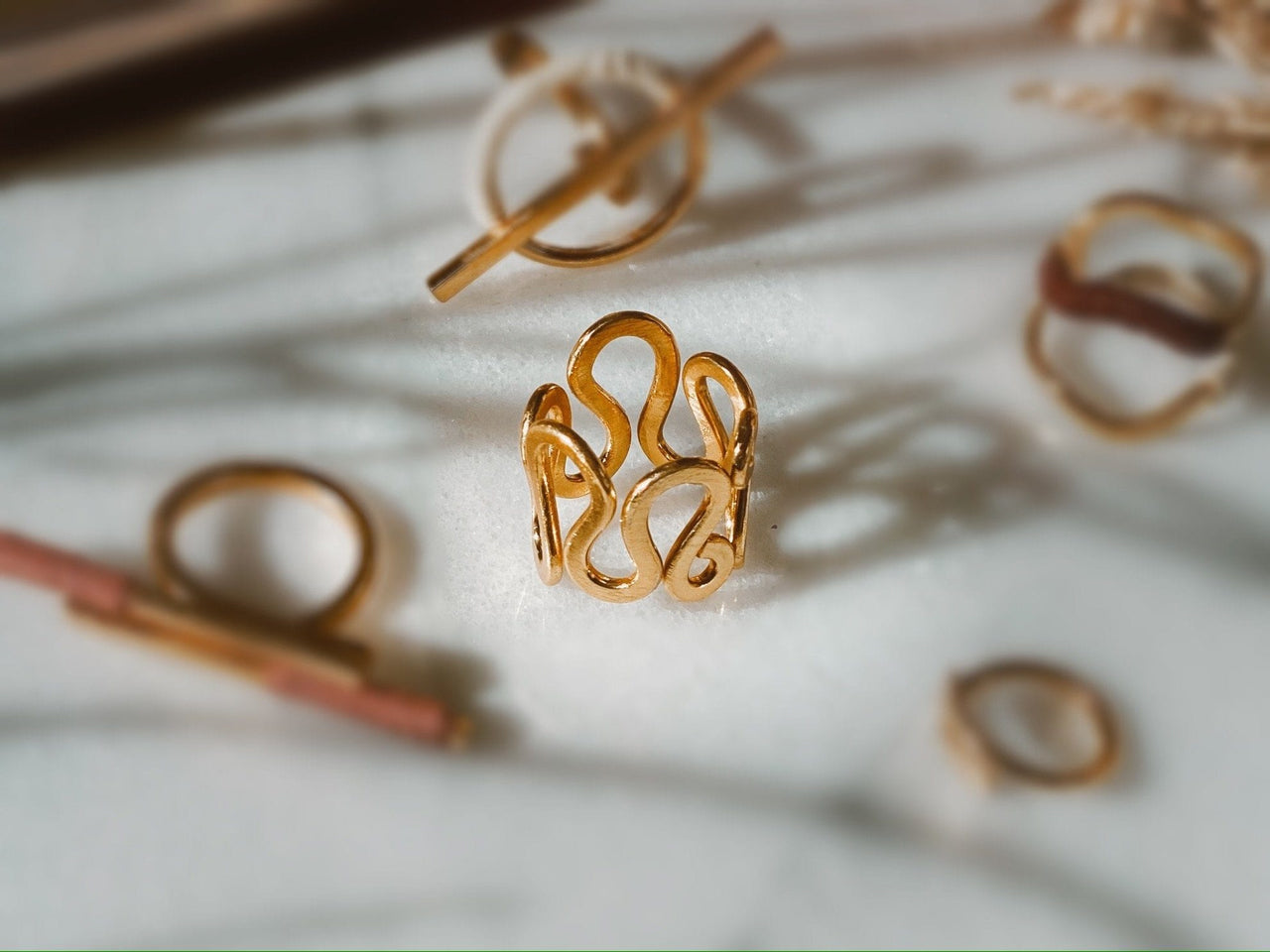 Breiter Gold Ring Sisal - Lucera Ringe KOOMPLIMENTS