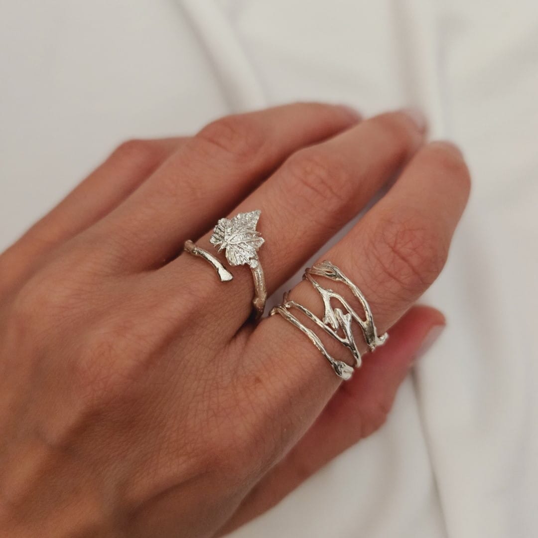 Breiter Ring mit Jasminzweigen Ringe KOOMPLIMENTS