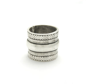 Breiter Ring mit Tribal - Llum