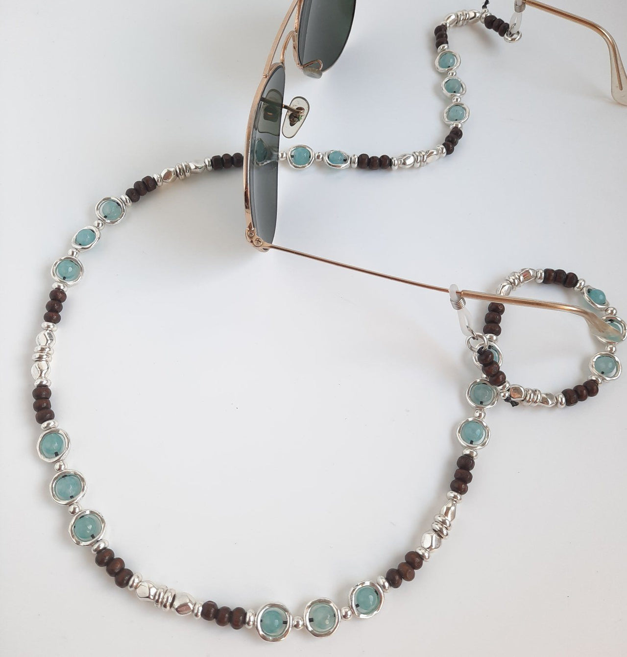 Brillenkette mit blauen Perlen - LOLA Accessoires KOOMPLIMENTS