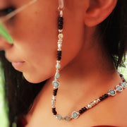 Brillenkette Perlen Beige - LOLA Accessoires KOOMPLIMENTS