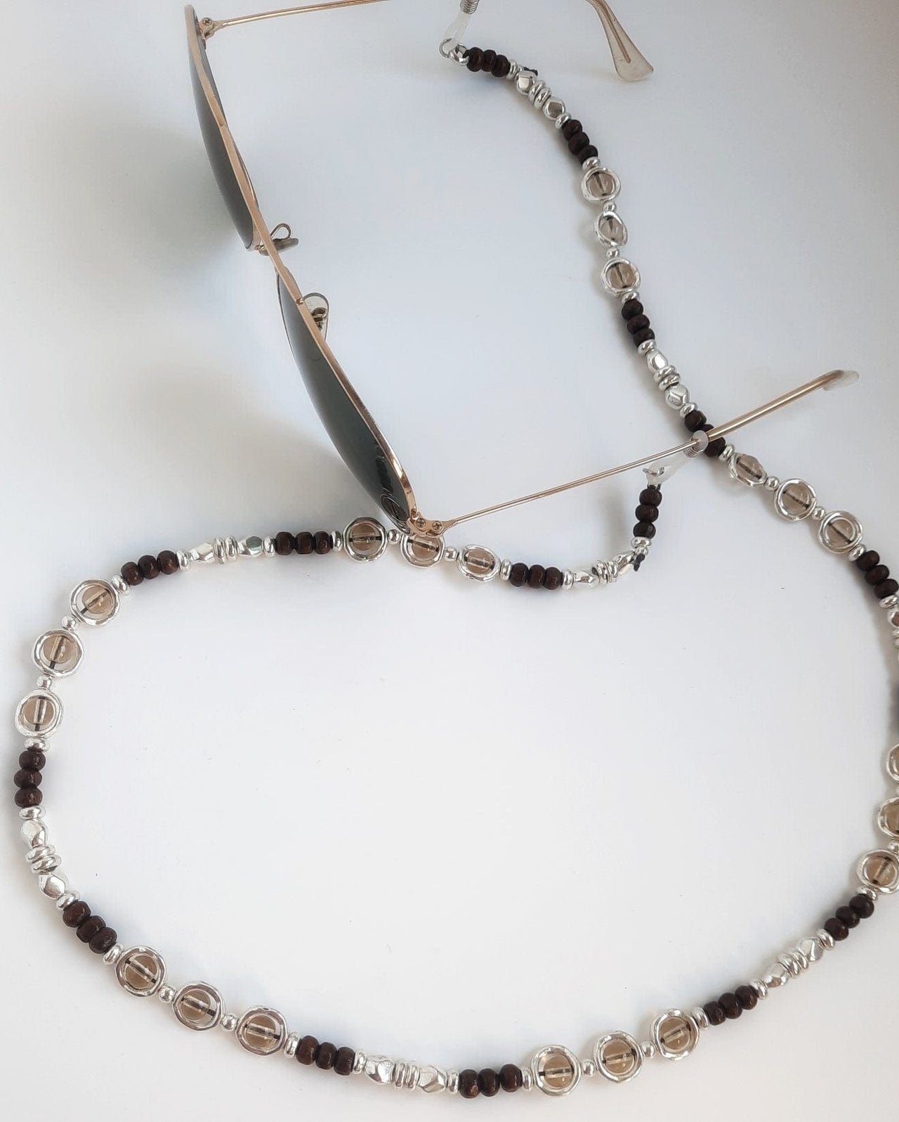 Brillenkette Perlen Beige - LOLA Accessoires KOOMPLIMENTS