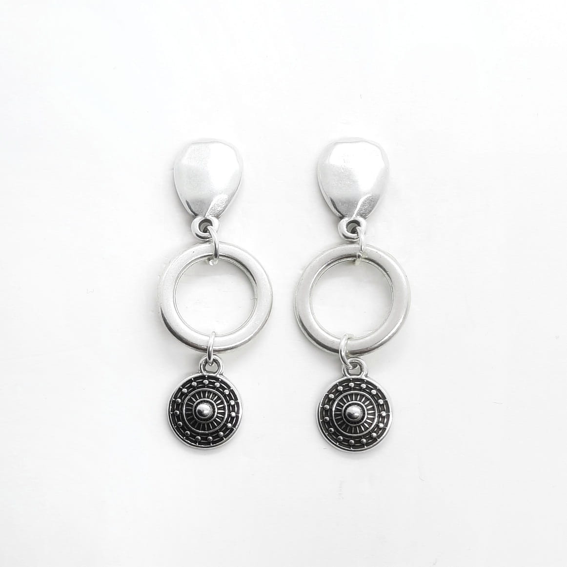 Charm Ohrringe Silber im ethnischen Stile Ohrringe KOOMPLIMENTS