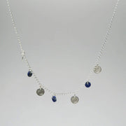 Choker Halskette aus Silber und Lapislazuli-Medaillen Halsketten KOOMPLIMENTS
