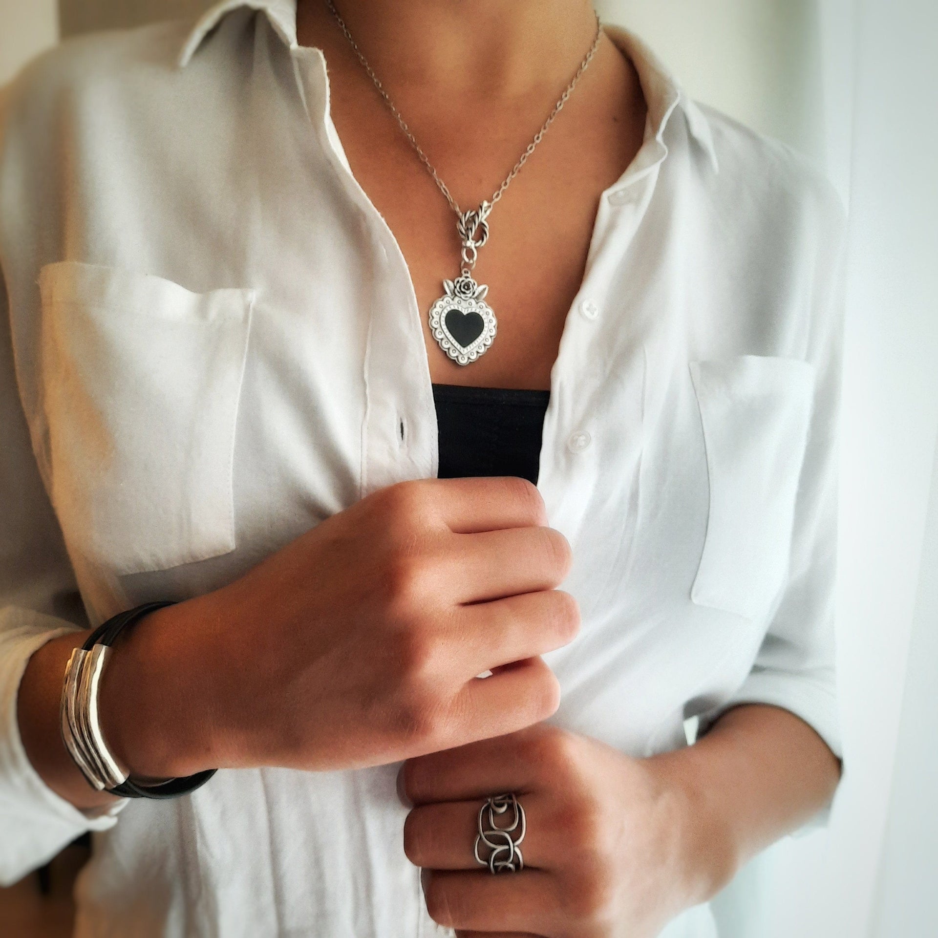 Damen Halskette mit schwarzem Herz - Black Heart Halsketten KOOMPLIMENTS
