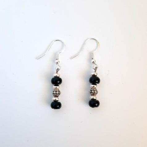 Damen-Ohrringe mit schwarzen Perlen - Tango Ohrringe KOOMPLIMENTS