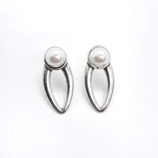 Damen Silber Ohrringe mit weisser Perle - Devenir Ohrringe KOOMPLIMENTS