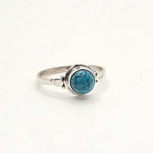 Women's silver ring with turquoise stone - Prana medium