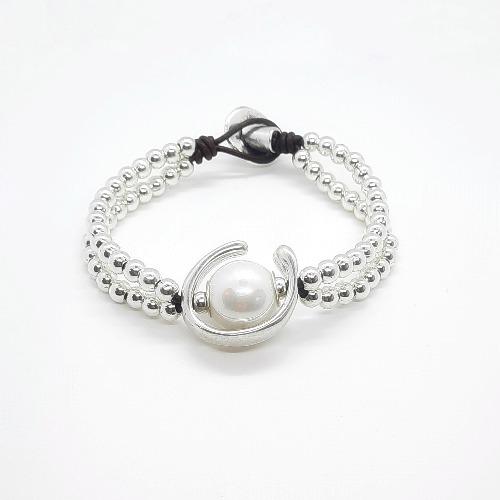 Doppel reihiges Armband mit weisser Perle - Amor Armband KOOMPLIMENTS