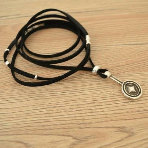Doppeltes Halsband mit ethnischem Medaillon Halsketten KOOMPLIMENTS