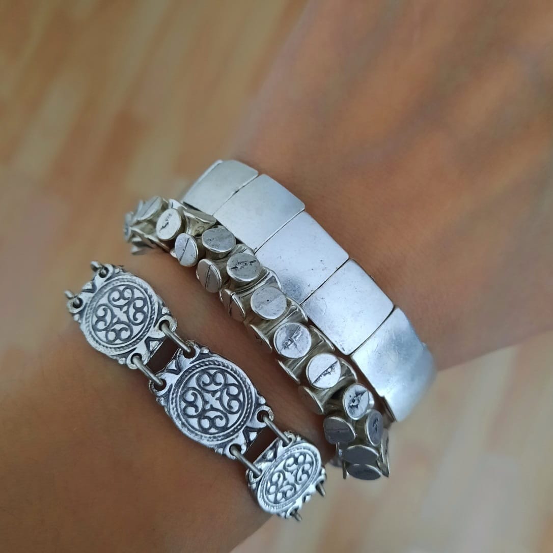 Einfaches Silber Armband elastisch Armband KOOMPLIMENTS