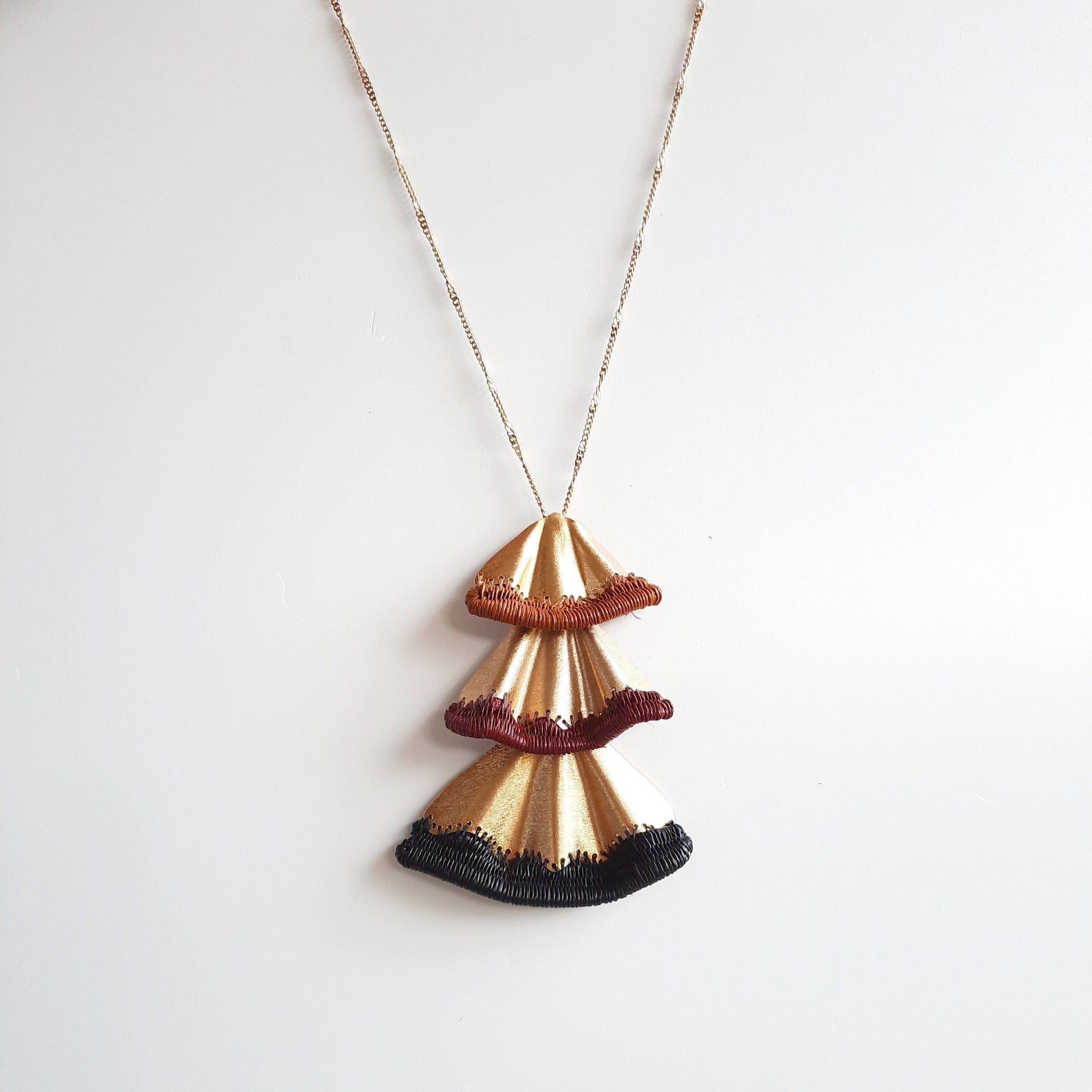Einzigartige handgemachte Halskette für Frauen - Bajamar Halsketten KOOMPLIMENTS