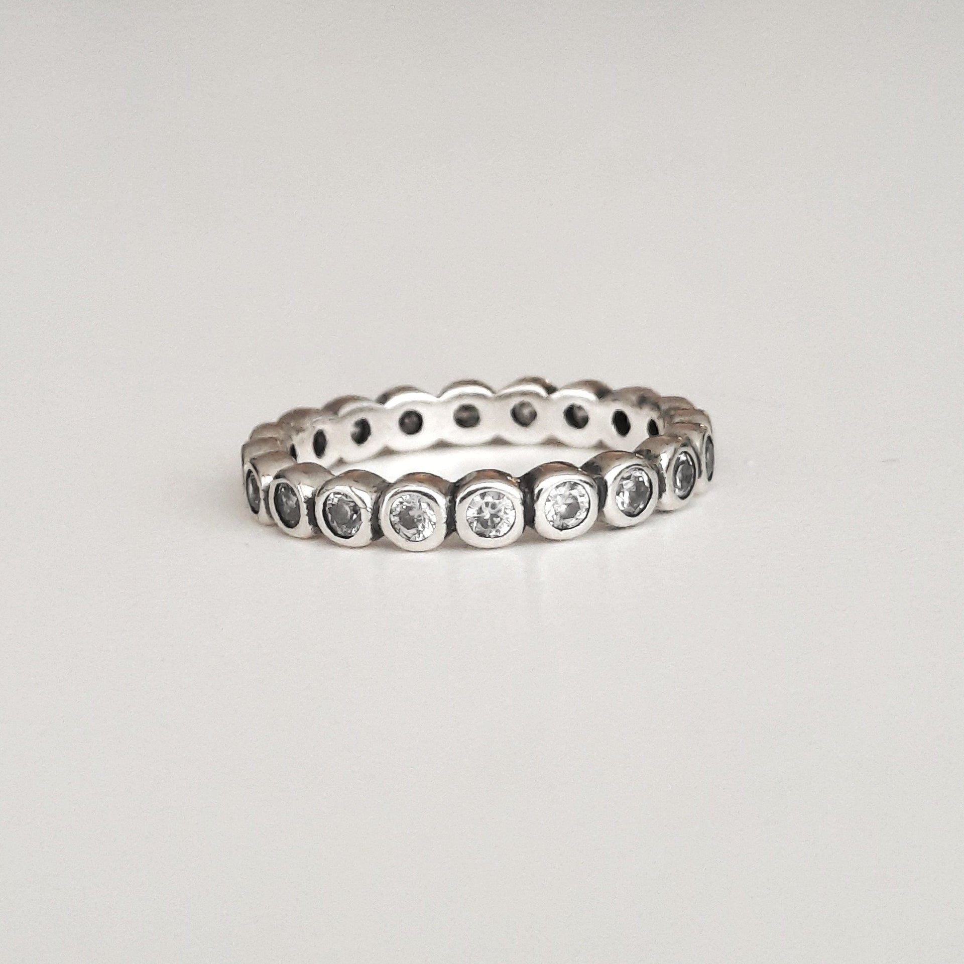 Ewigkeitsring mit runden Zirkonien Ringe KOOMPLIMENTS