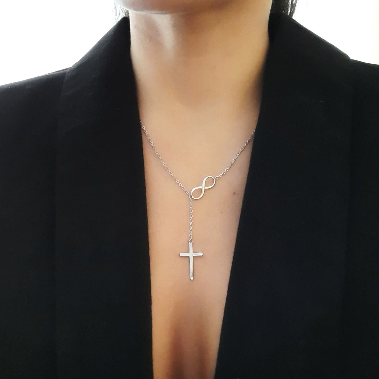 Feine 925 Silber Halskette - Infinity Kreuz - Silber oder Gold Halsketten KOOMPLIMENTS