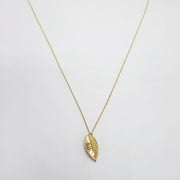 Feine Halskette mit echtem Rosenblatt - Gold Halsketten KOOMPLIMENTS