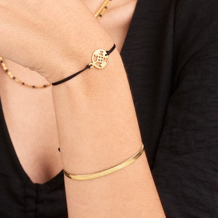 Feines Schnurarmband mit Kreuzkreis - Nariño Armband KOOMPLIMENTS