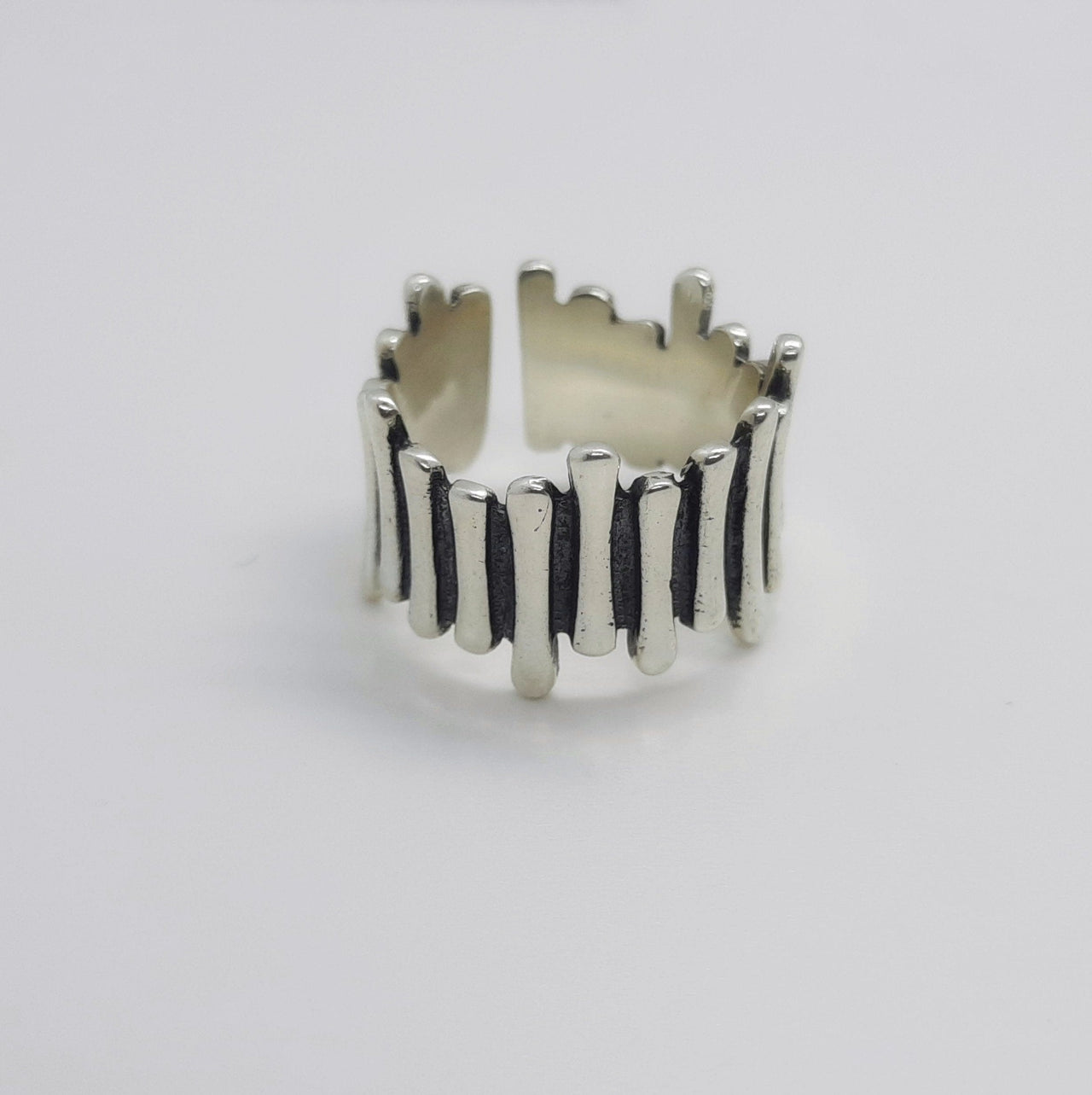 Geometrischer Silberring mit Linien - Bambus Ringe KOOMPLIMENTS