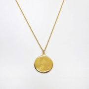 Gold Halskette mit ethnischem Medaillon - MILOS Halsketten KOOMPLIMENTS