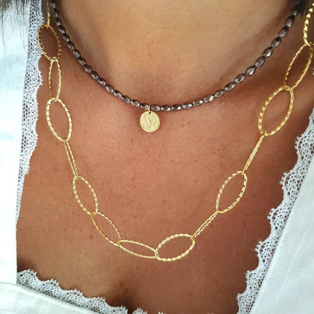 Gold Halskette mit ovalen Reifen - RAA Halsketten KOOMPLIMENTS 