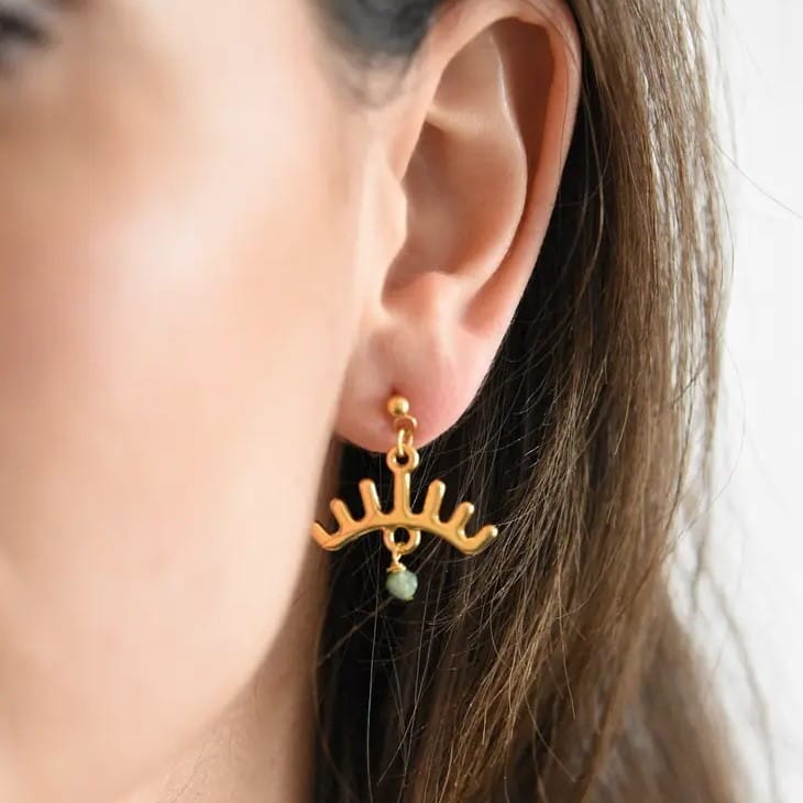 Gold Ohrringe mit Bogen und grüne Perle - DIPA Ohrringe KOOMPLIMENTS 