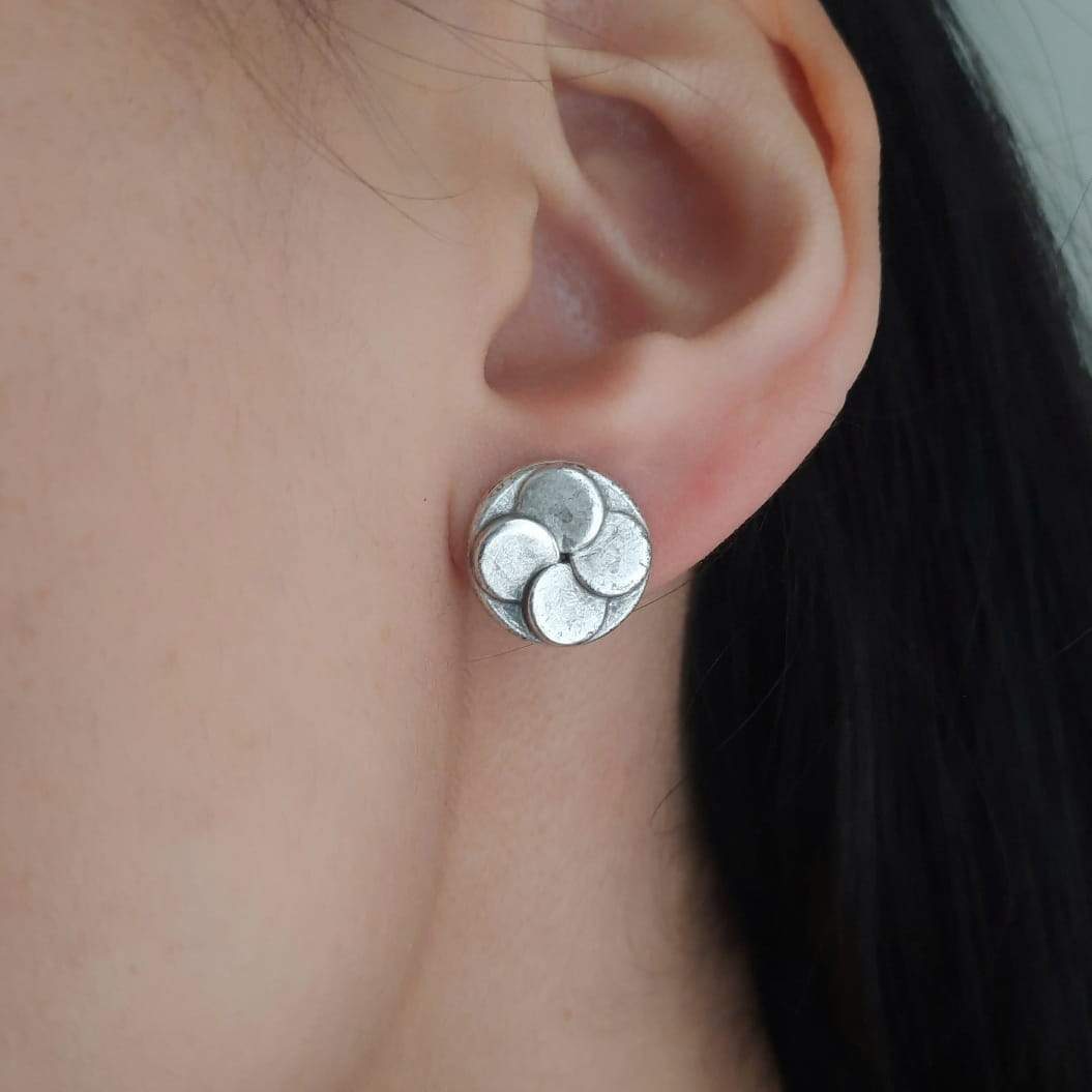 Grosse runde Damen Ohrstecker - Kleeblatt Ohrstecker KOOMPLIMENTS