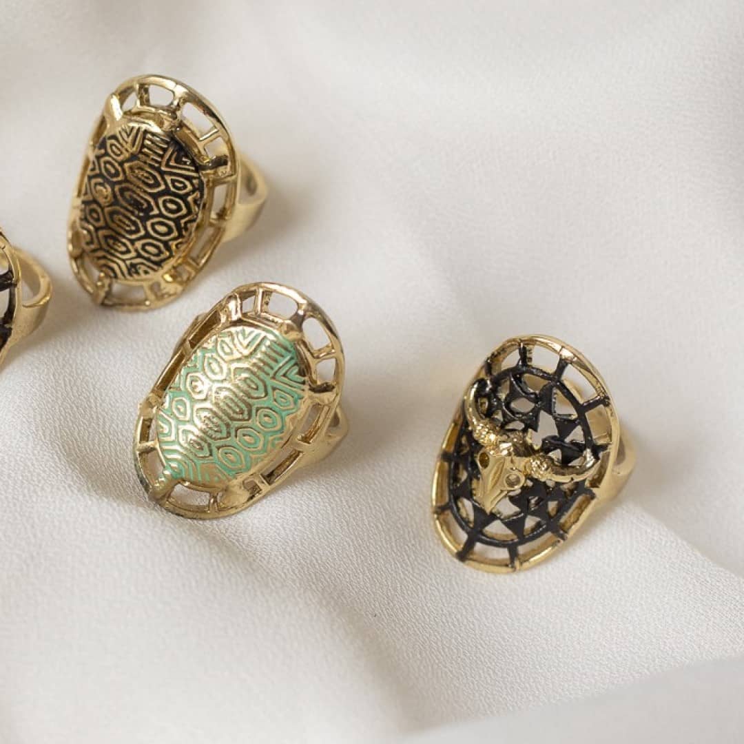 Großer ovaler Ring mit Stierkopf - MINOTAURUS Ringe KOOMPLIMENTS