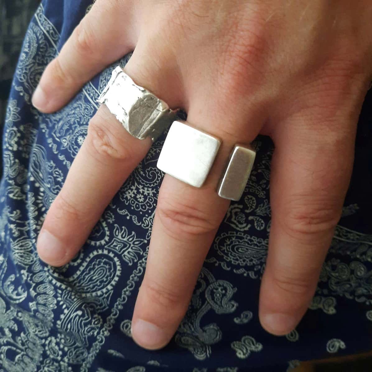 Grosser silberner Ring - Rechteck Ringe KOOMPLIMENTS