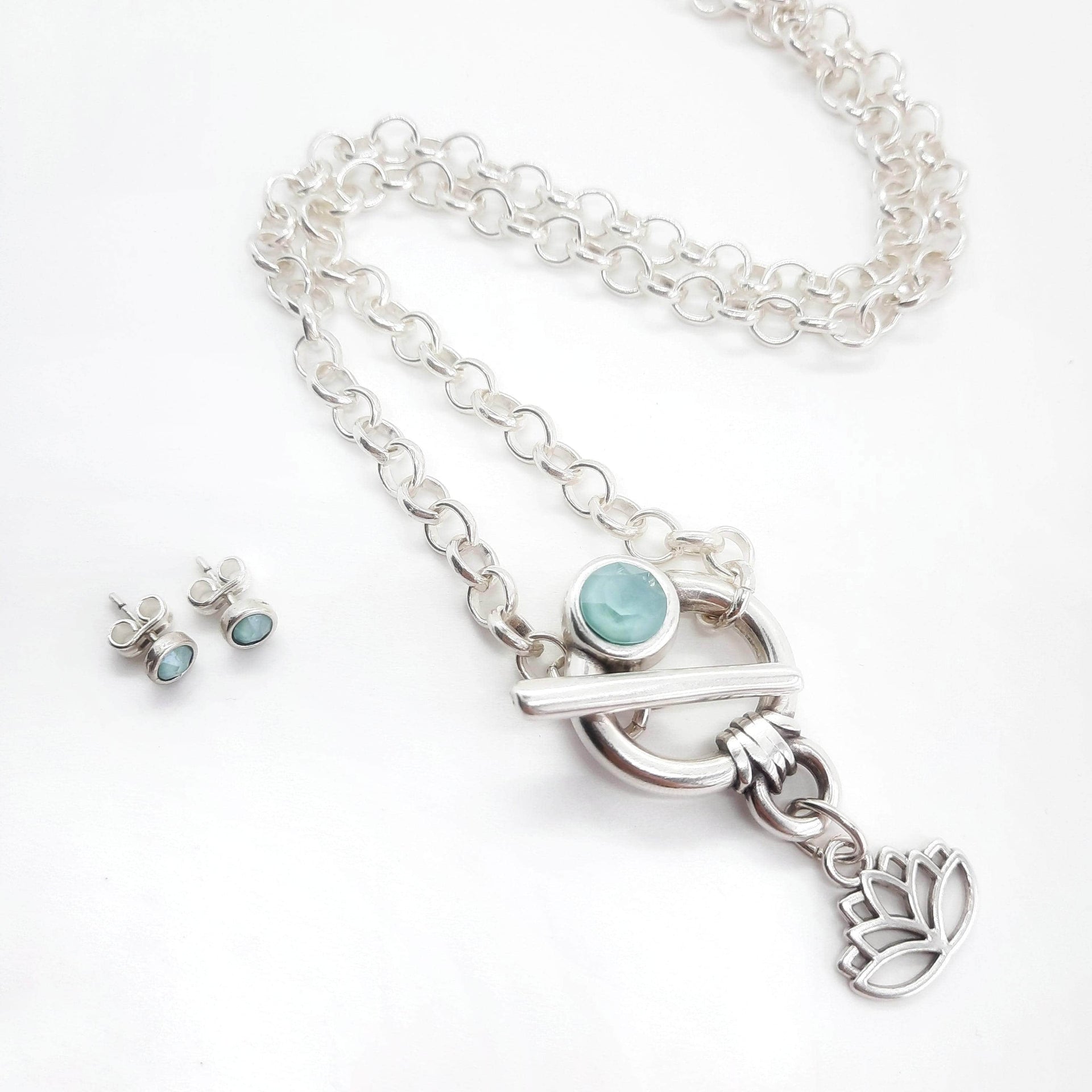 Halskette mit Lotusblume und Swarovski - Shine Mint Cercle Halsketten KOOMPLIMENTS