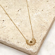 Kette mit Sunray-Anhänger und rundem Stein Collares KOOMPLIMENTS