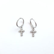Kleine Ohrringe aus Silber mit Kreuz Ohrringe KOOMPLIMENTS