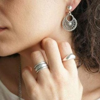 Kurviger Ring aus Silber Ringe KOOMPLIMENTS